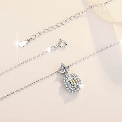 100% Genuine 1ct Green Moissanite Necklace 5x7MM with Certificate Laboratory Diamond Women Jewelry S925 Silver