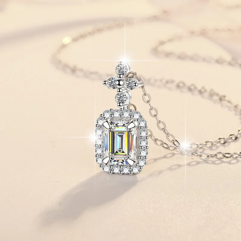 100% Genuine 1ct Green Moissanite Necklace 5x7MM with Certificate Laboratory Diamond Women Jewelry S925 Silver